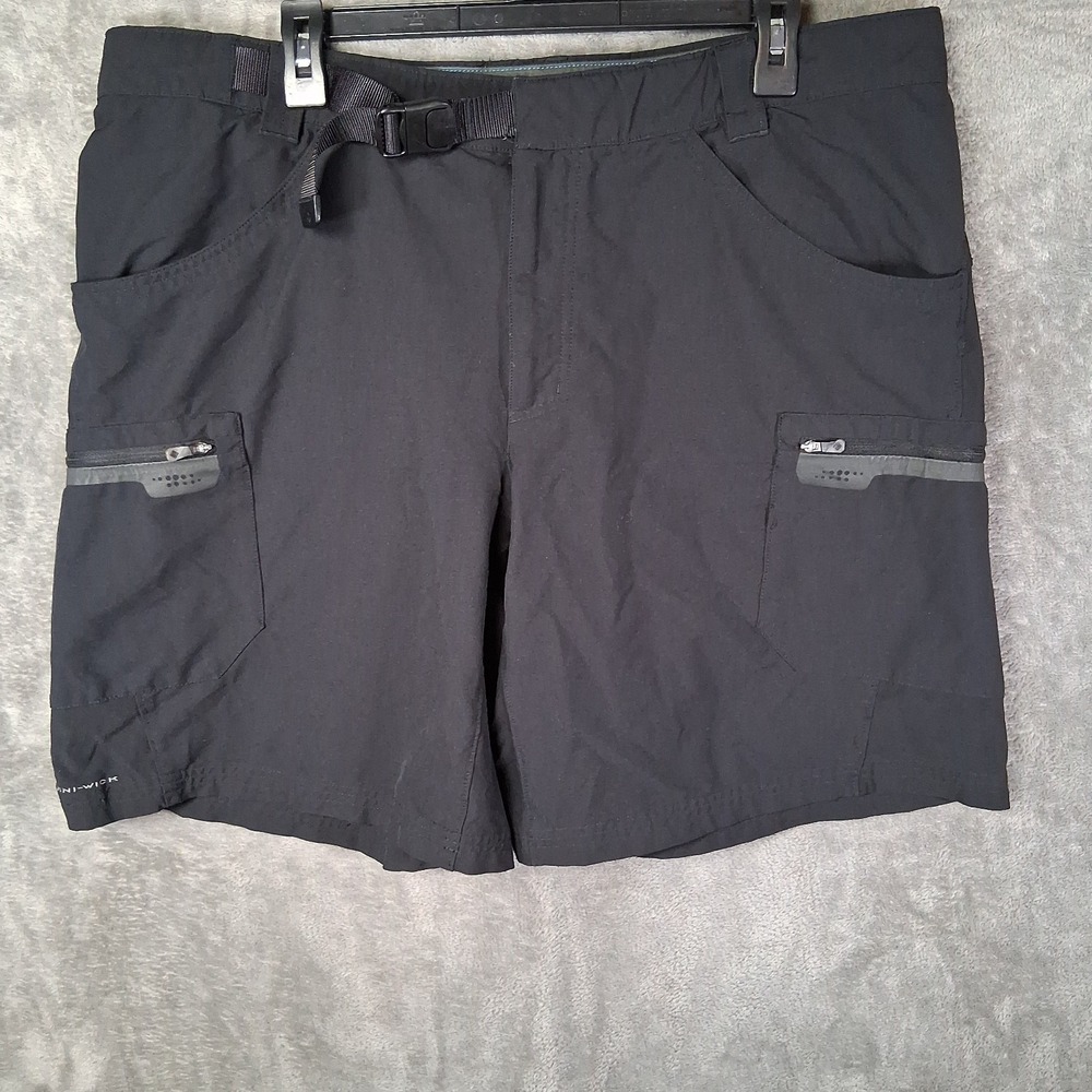 Y2K Columbia Titanium Cargo Shorts Mens Size 40 Inseam 10 Black Omni-Wick Buckle